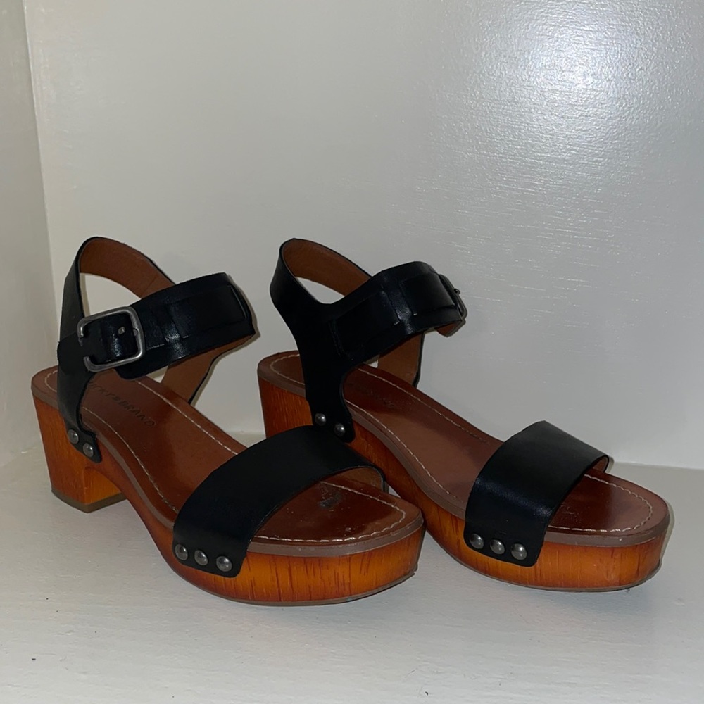 Lucky Brand Black Leather Wooden Used Shoes